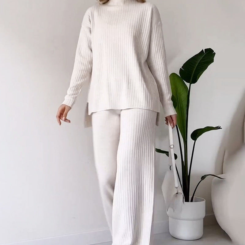 Ensemble Décontracté : Pull Col Roulé et Pantalon Droits