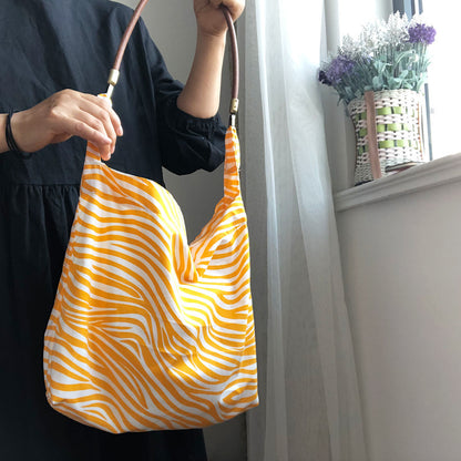 Sac rétro jaune motif zèbre