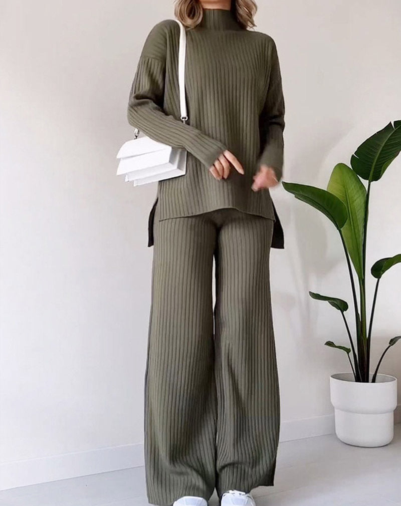 Ensemble Décontracté : Pull Col Roulé et Pantalon Droits